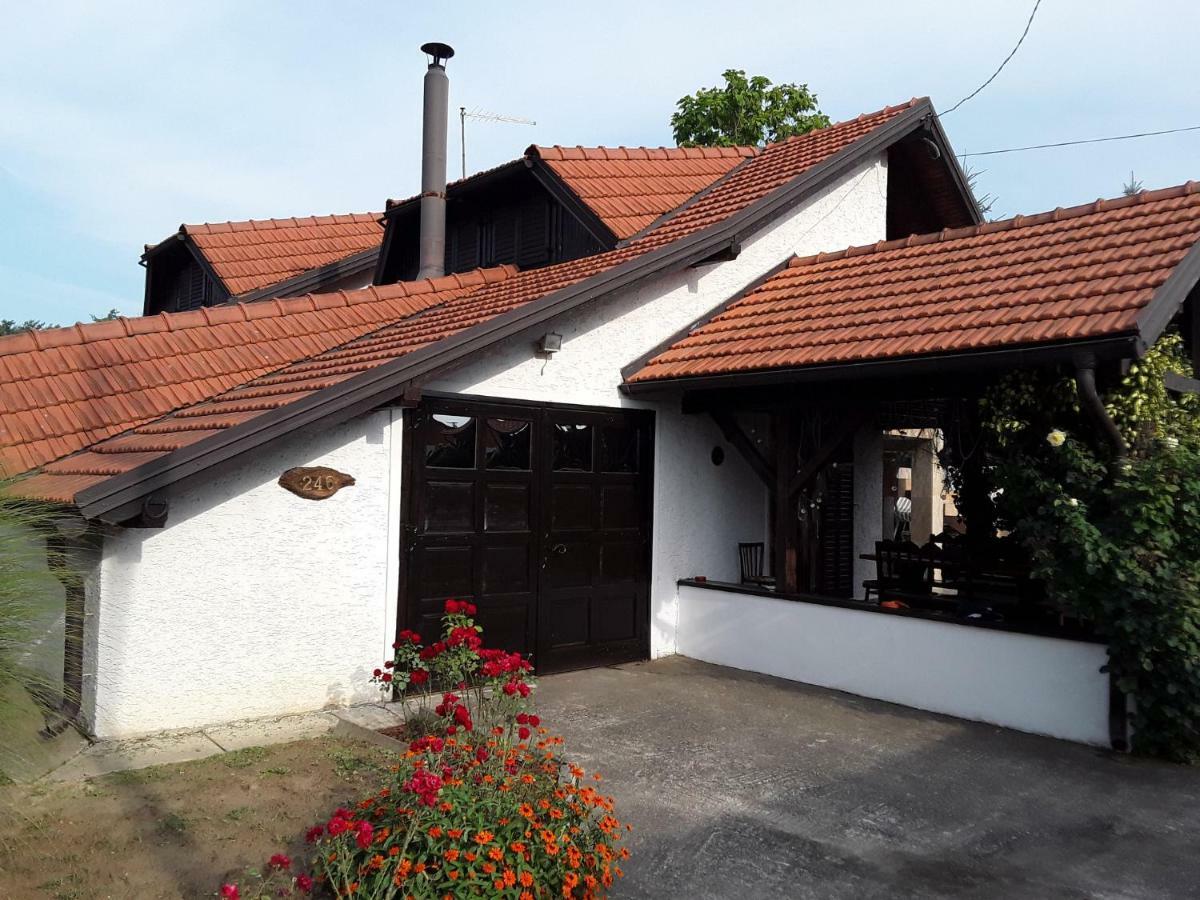 Vila Kuca Za Odmor Breza Legrad Exteriér fotografie